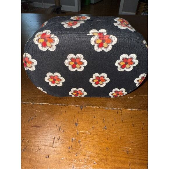 Vera Bradley Retired Pirouette Oval Zip Around Travel Jewelry Case - Picture 6 of 16